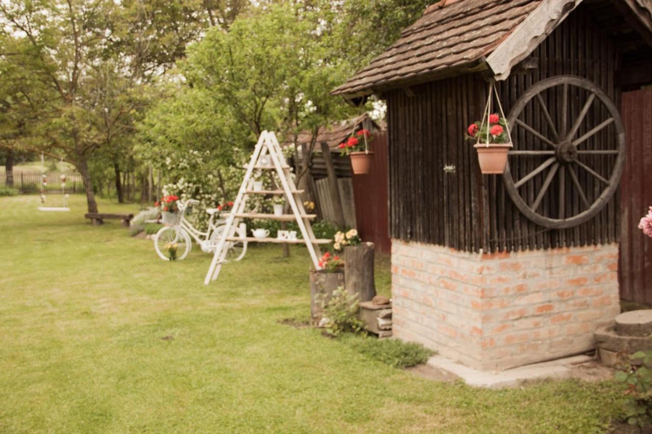 Privatni Smjestaj I Seoski Turizam "Sudar" Lejlighed Bizovac Eksteriør billede